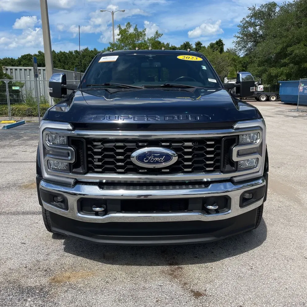 2023 Ford F-450 Super Duty Lariat