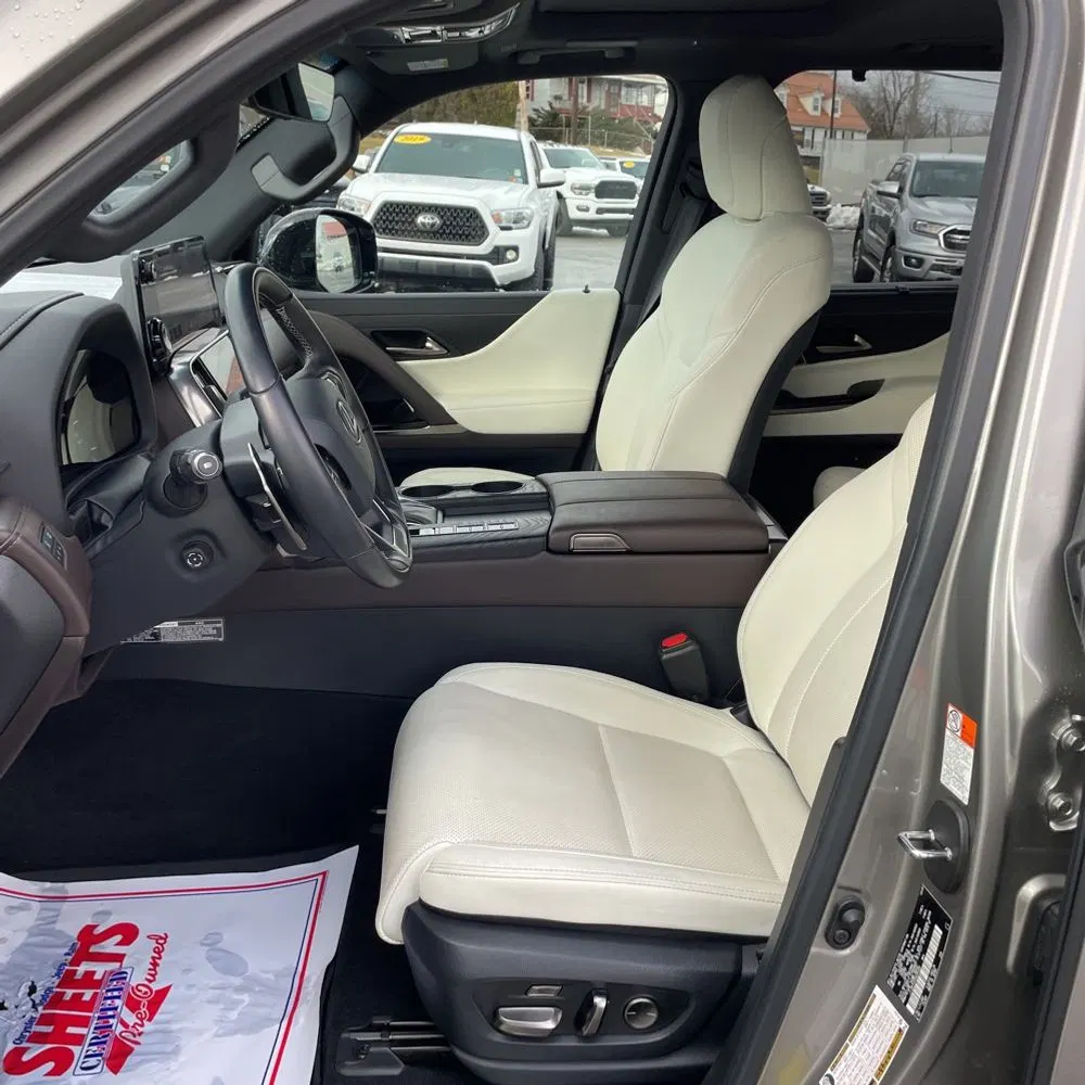 2024 Lexus LX 600 Luxury