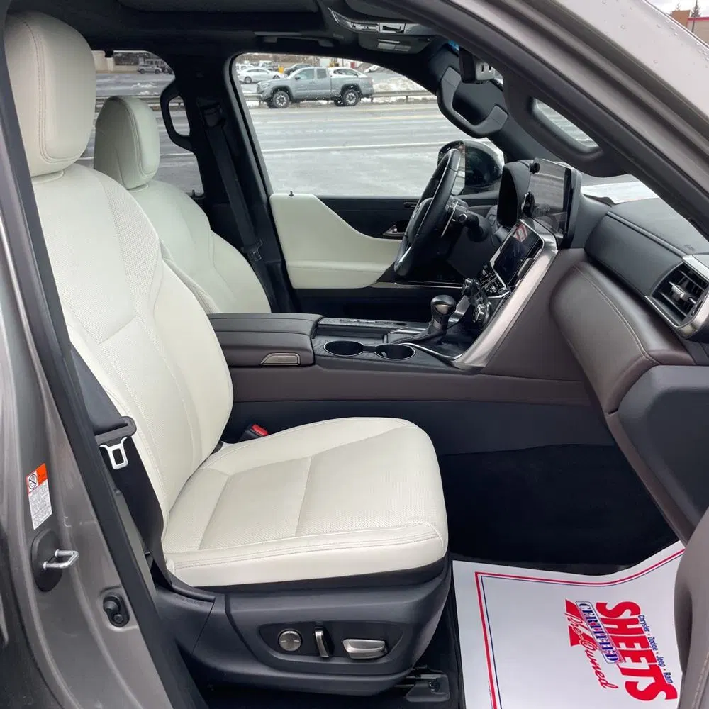 2024 Lexus LX 600 Luxury