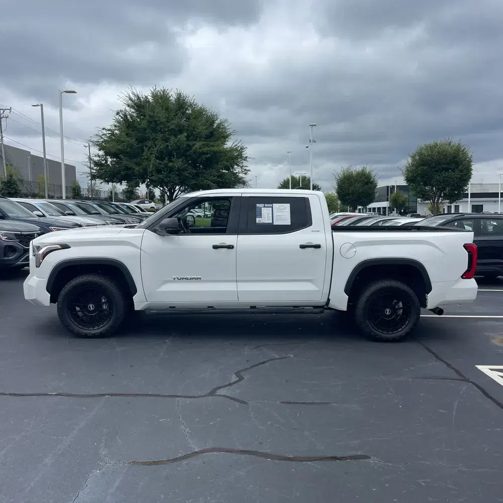 2022 Toyota Tundra SR5