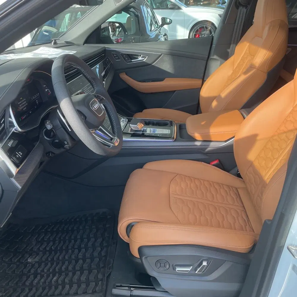 2024 Audi RS Q8 Base