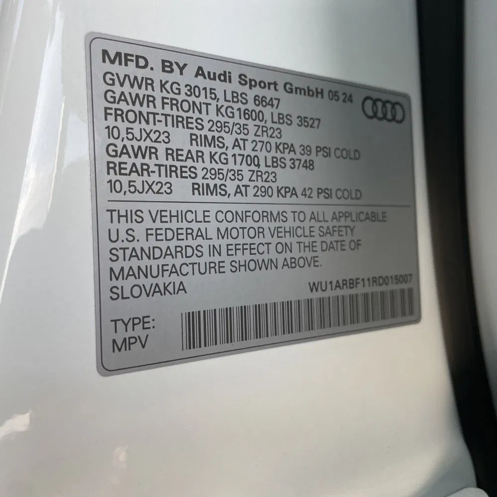 2024 Audi RS Q8 Base