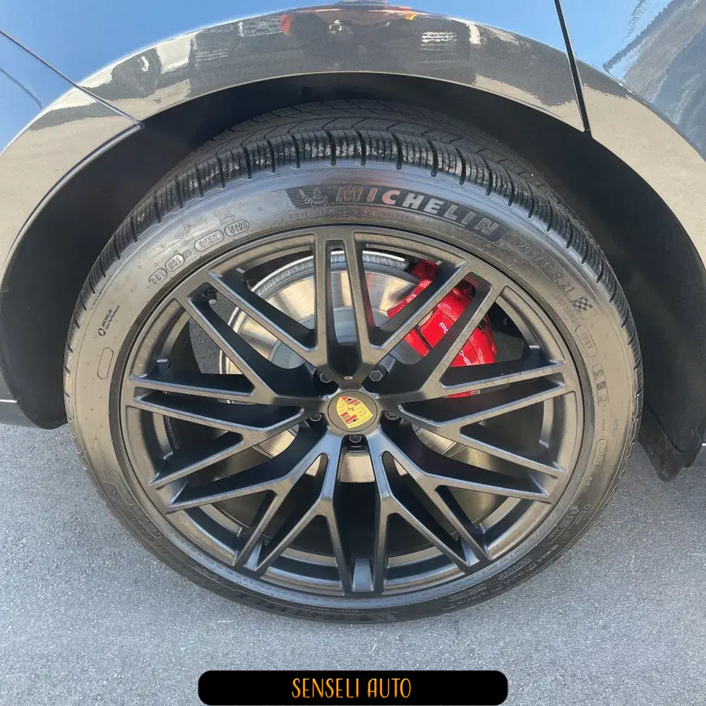 2024 Porsche Macan GTS