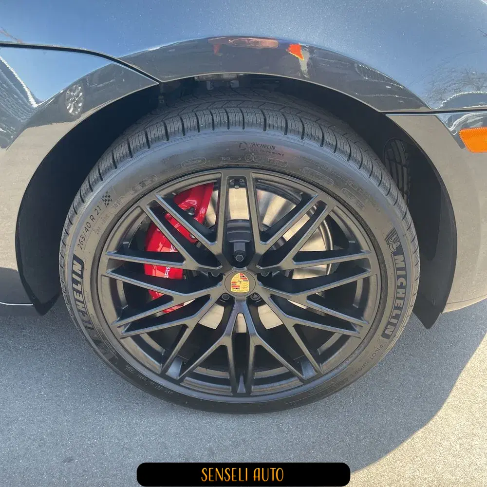 2024 Porsche Macan GTS