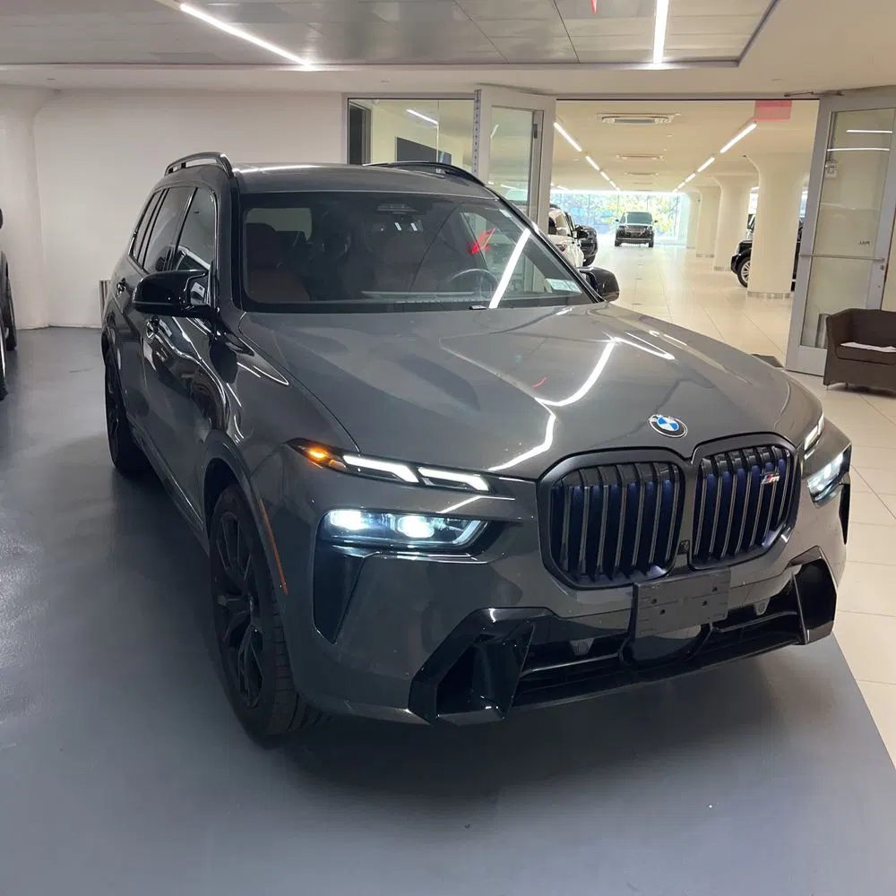 2025 BMW X7 M60i