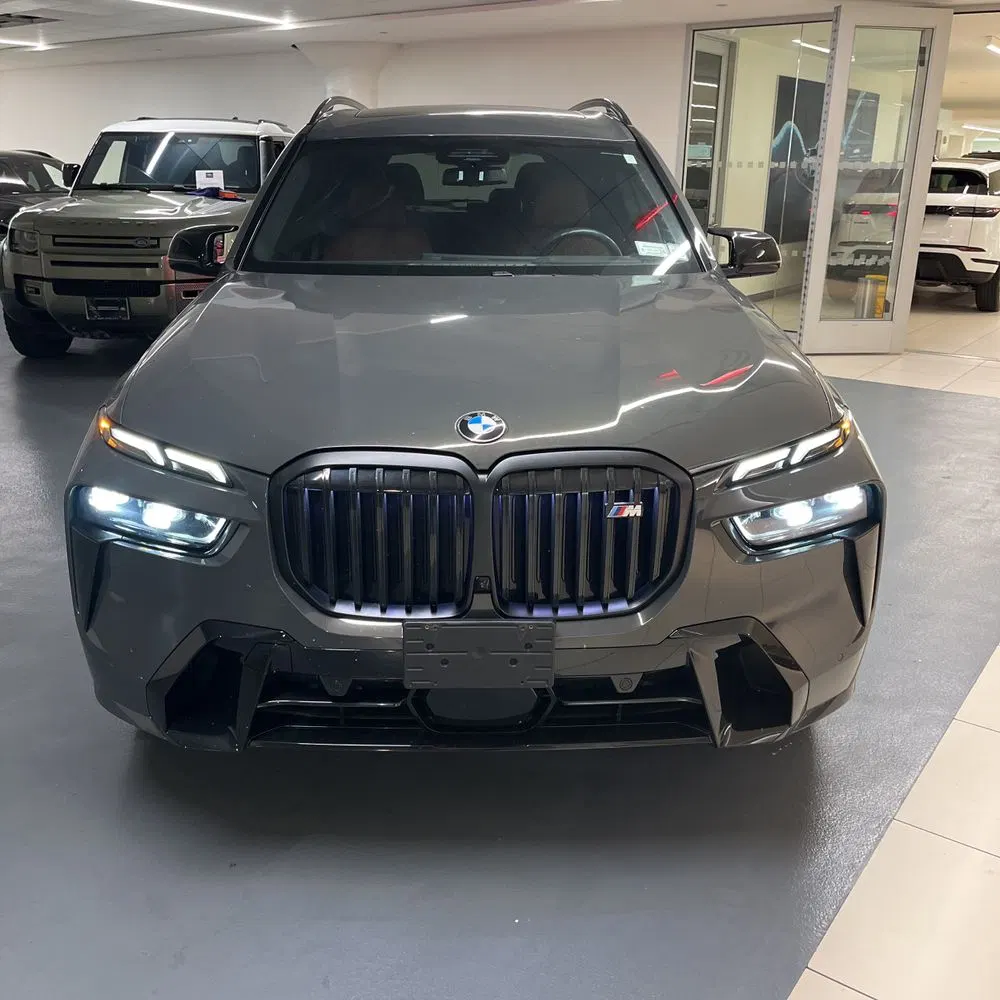 2025 BMW X7 M60i