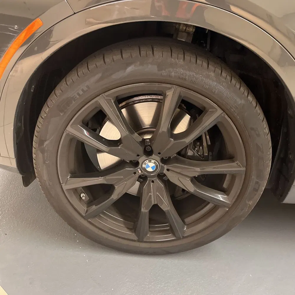 2025 BMW X7 M60i