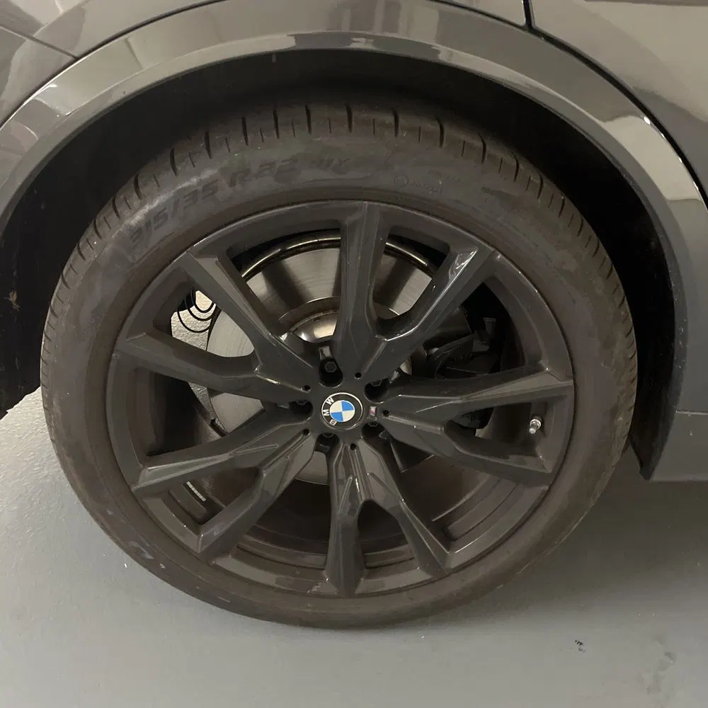 2025 BMW X7 M60i