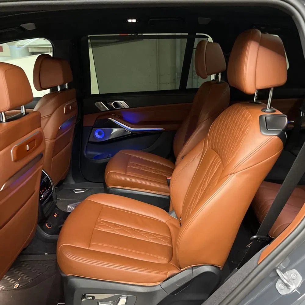 2025 BMW X7 M60i