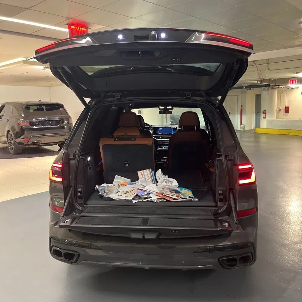 2025 BMW X7 M60i