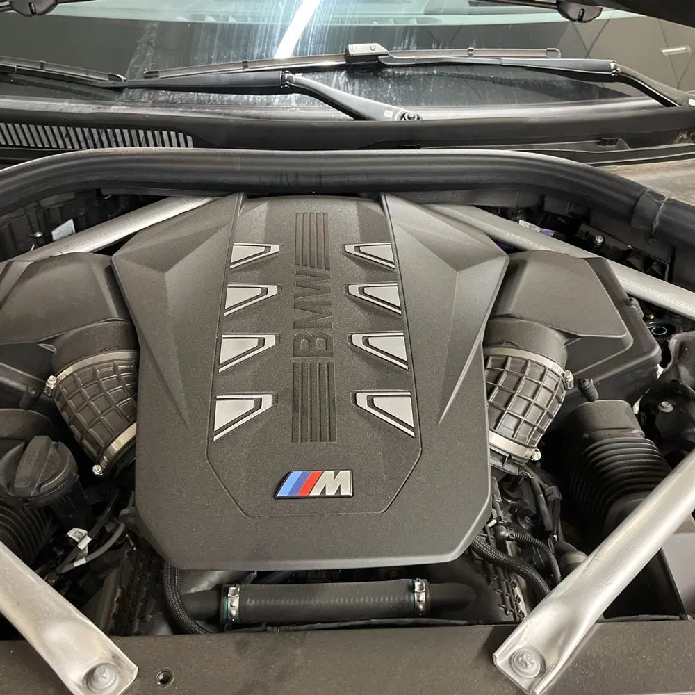2025 BMW X7 M60i