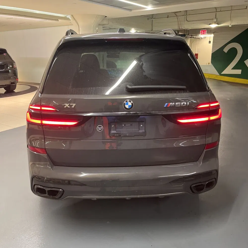 2025 BMW X7 M60i