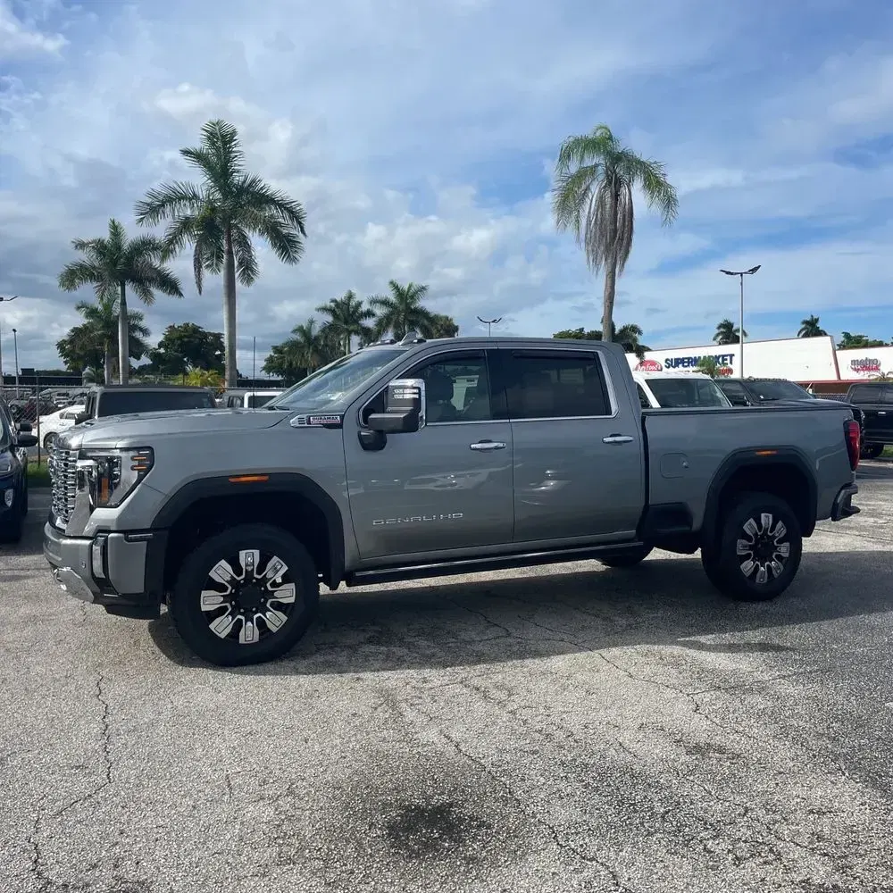 2024 GMC Sierra 2500HD Denali