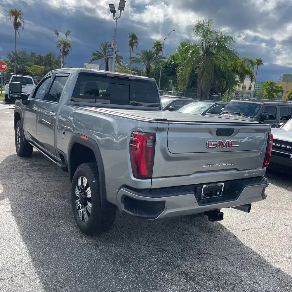 2024 GMC Sierra 2500HD Denali
