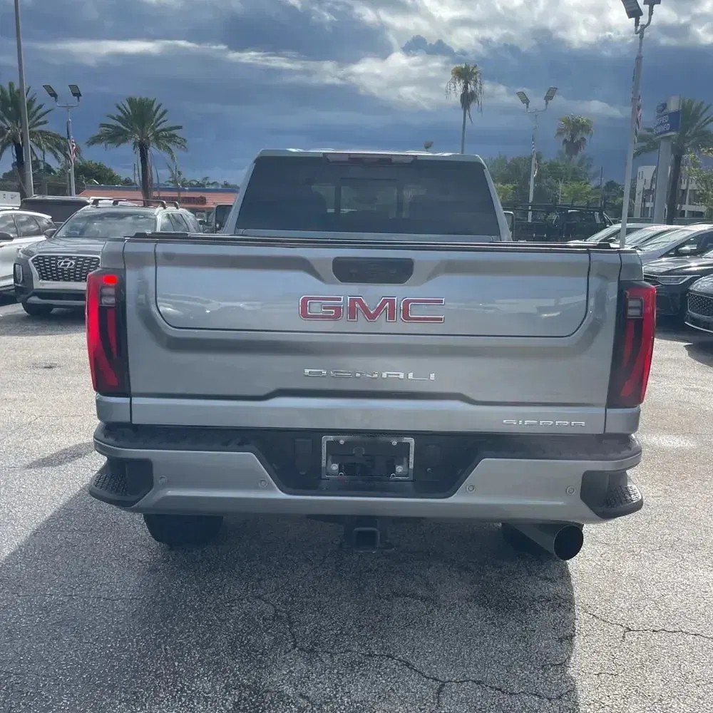 2024 GMC Sierra 2500HD Denali