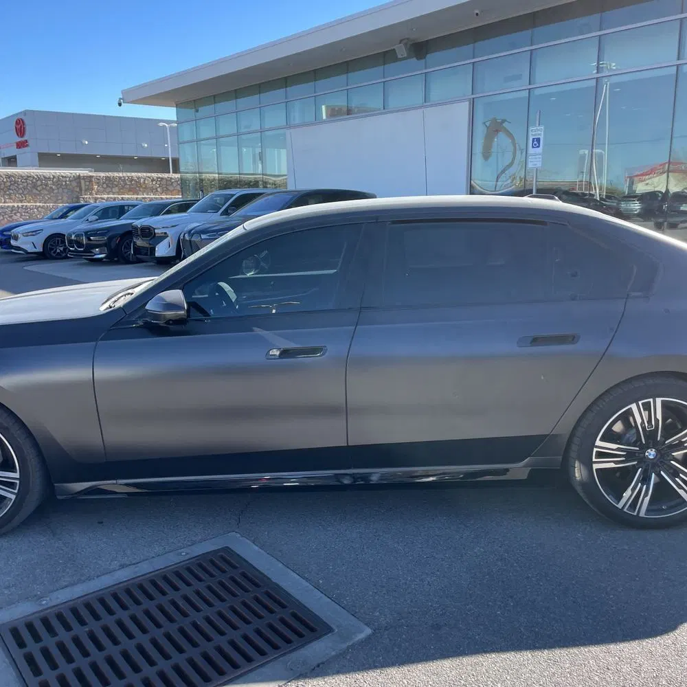 2023 BMW 7-Series 740i