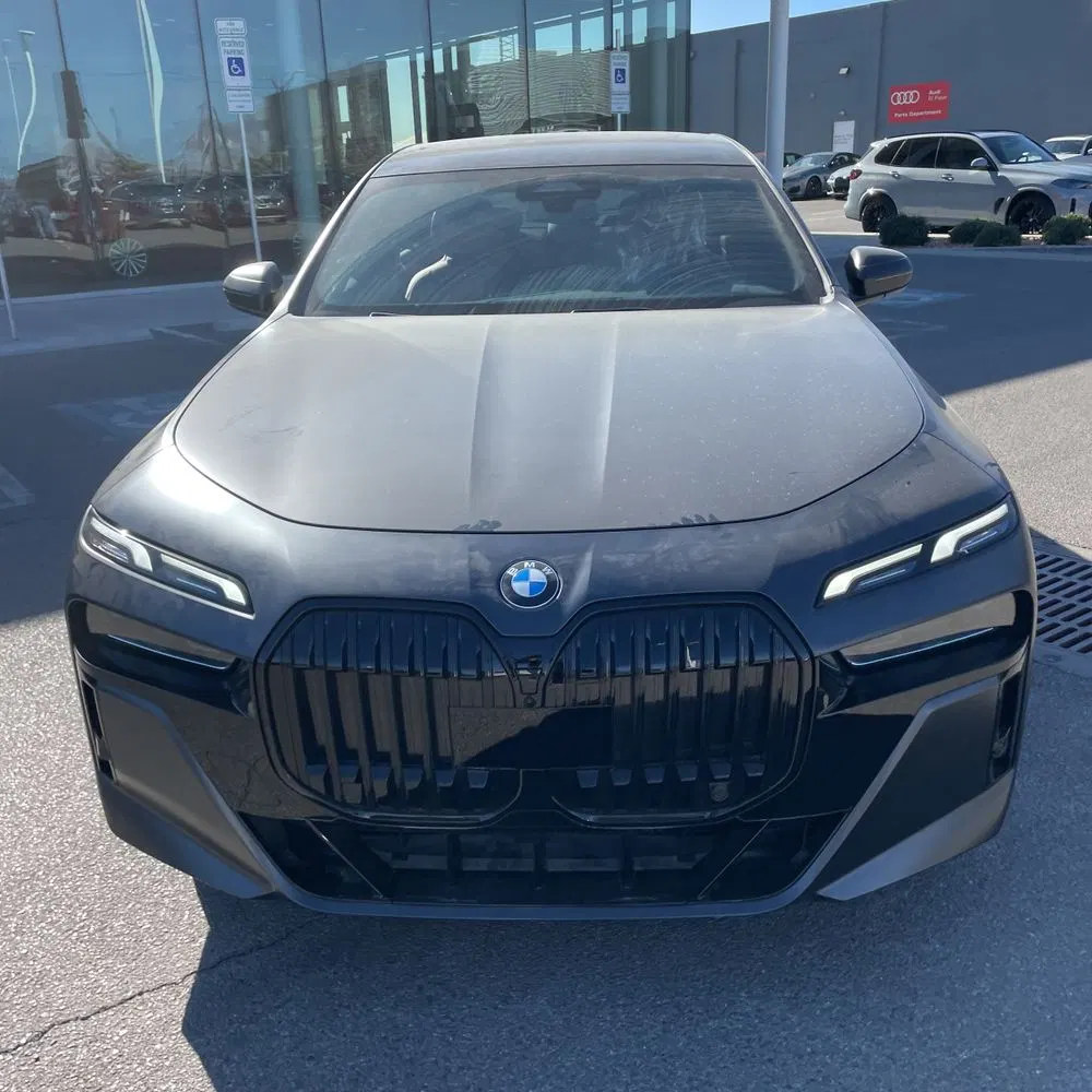 2023 BMW 7-Series 740i