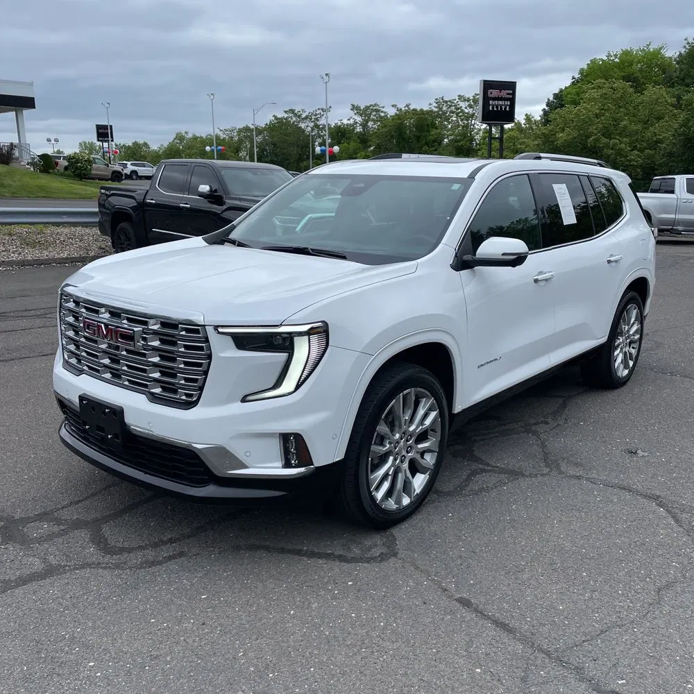 2024 GMC Acadia Denali