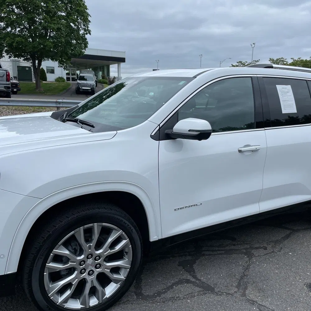 2024 GMC Acadia Denali