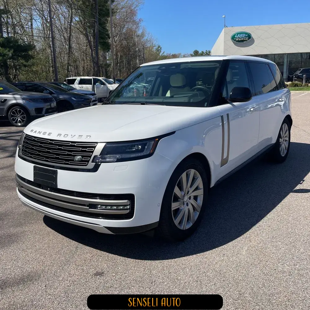 2024 Land Rover Range Rover P400 SE LWB