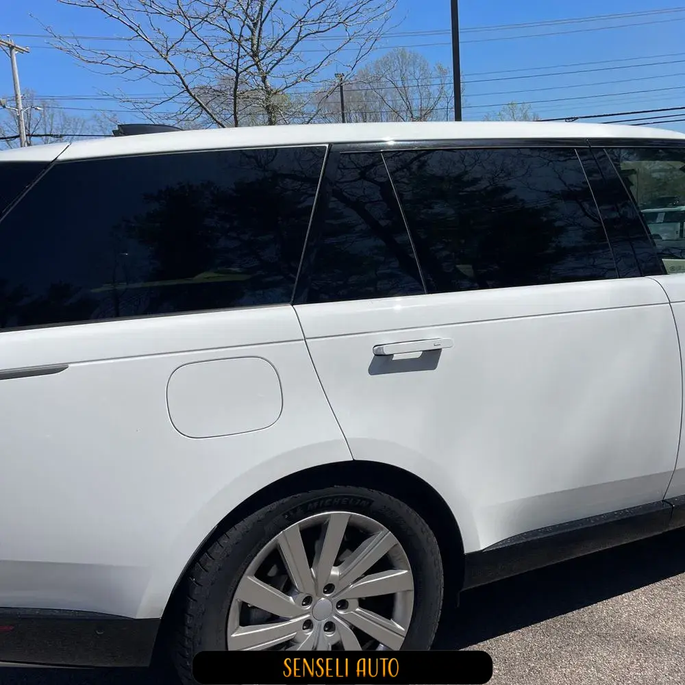 2024 Land Rover Range Rover P400 SE LWB