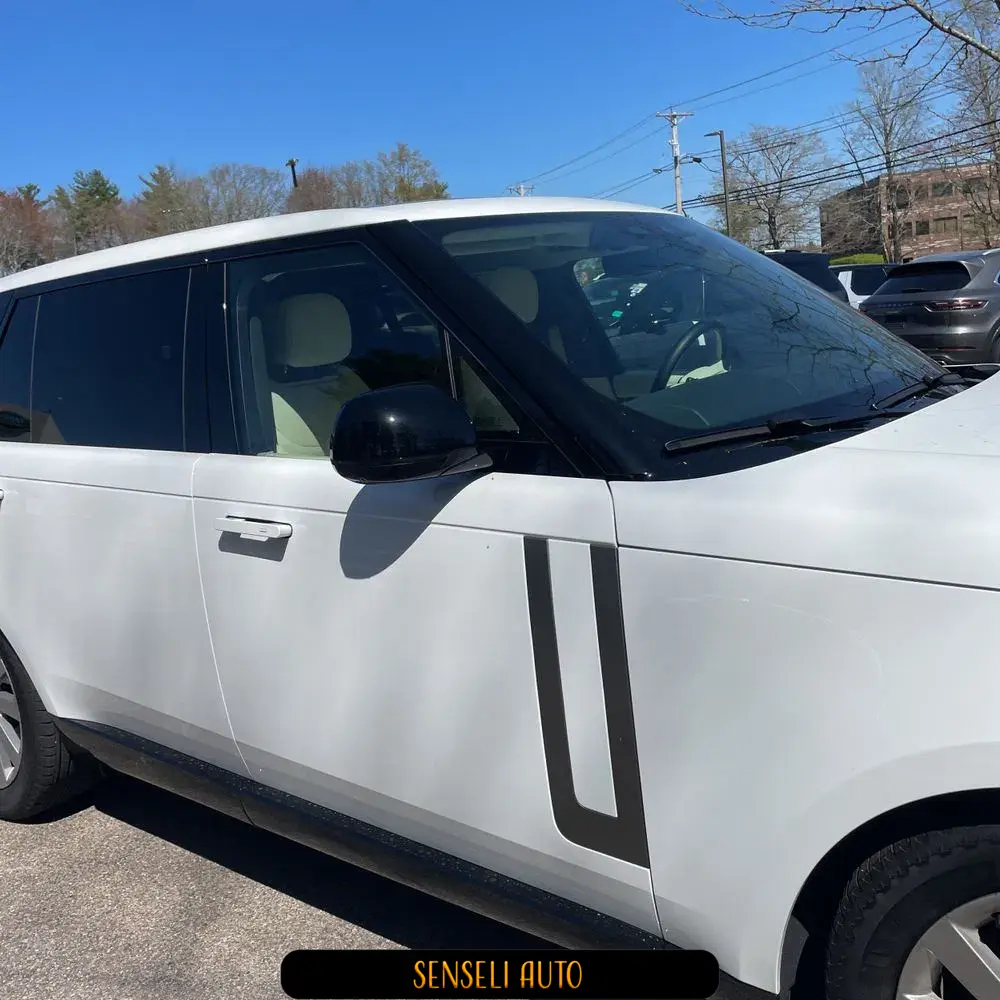 2024 Land Rover Range Rover P400 SE LWB