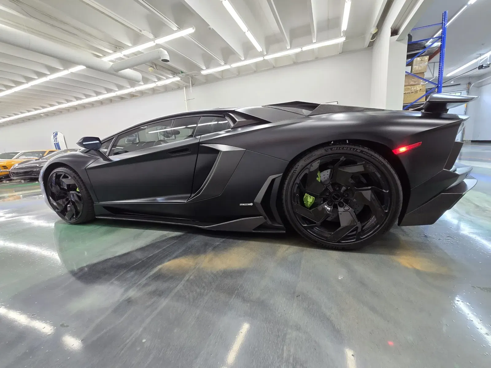 2012 Lamborghini Aventador LP700-4 Coupe
