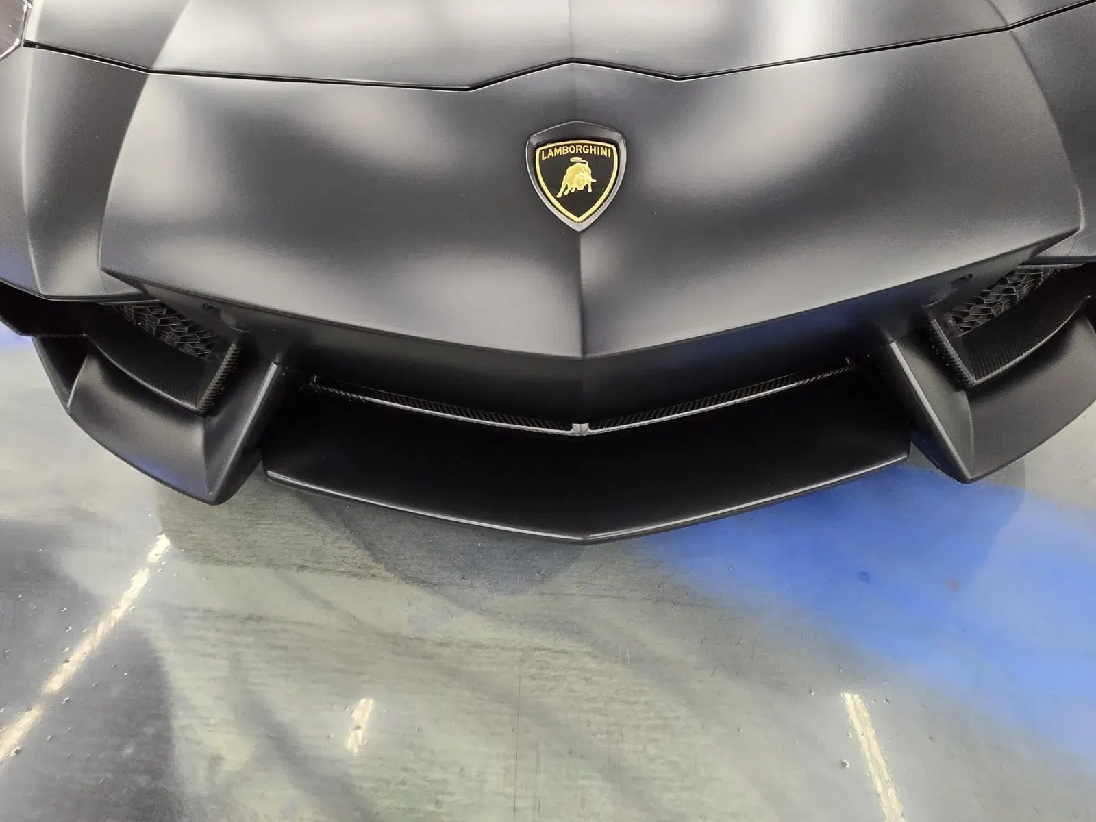 2012 Lamborghini Aventador LP700-4 Coupe