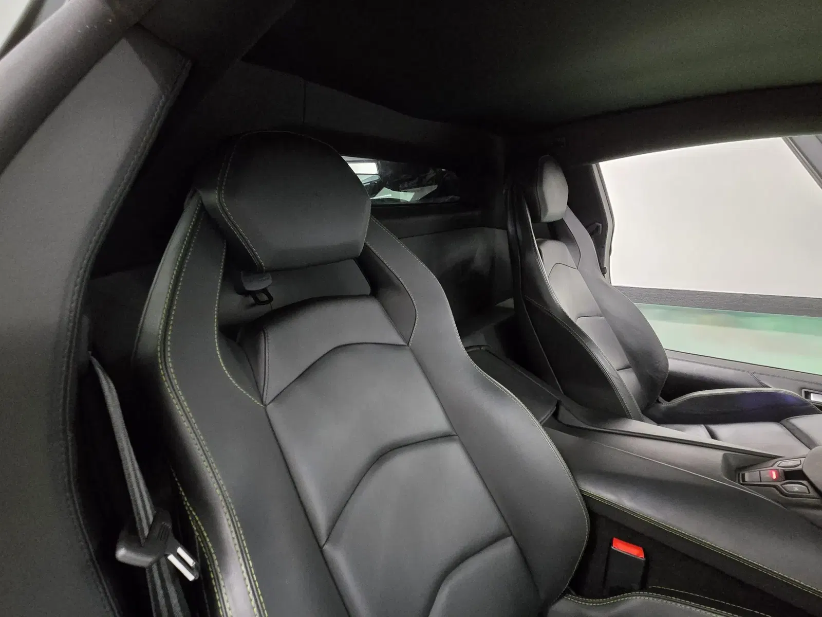 2012 Lamborghini Aventador LP700-4 Coupe