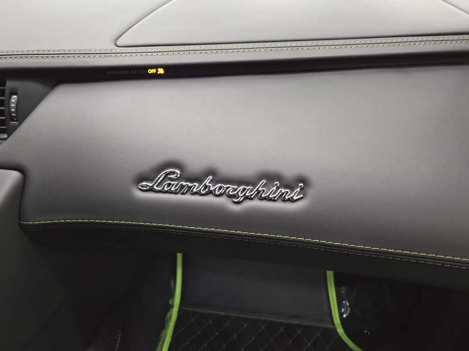 2012 Lamborghini Aventador LP700-4 Coupe