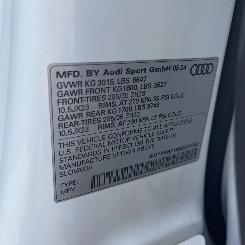 2024 Audi RS Q8 Base