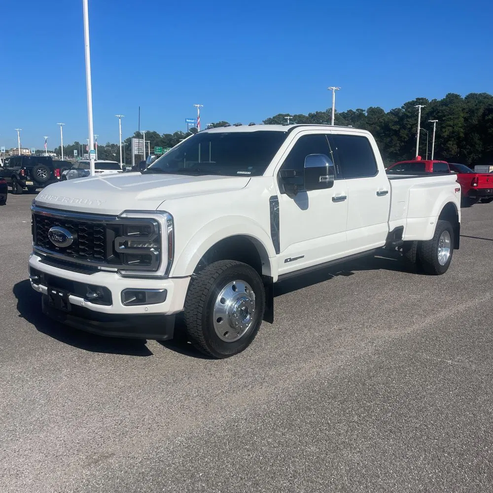 2024 Ford F-450 Super Duty Platinum