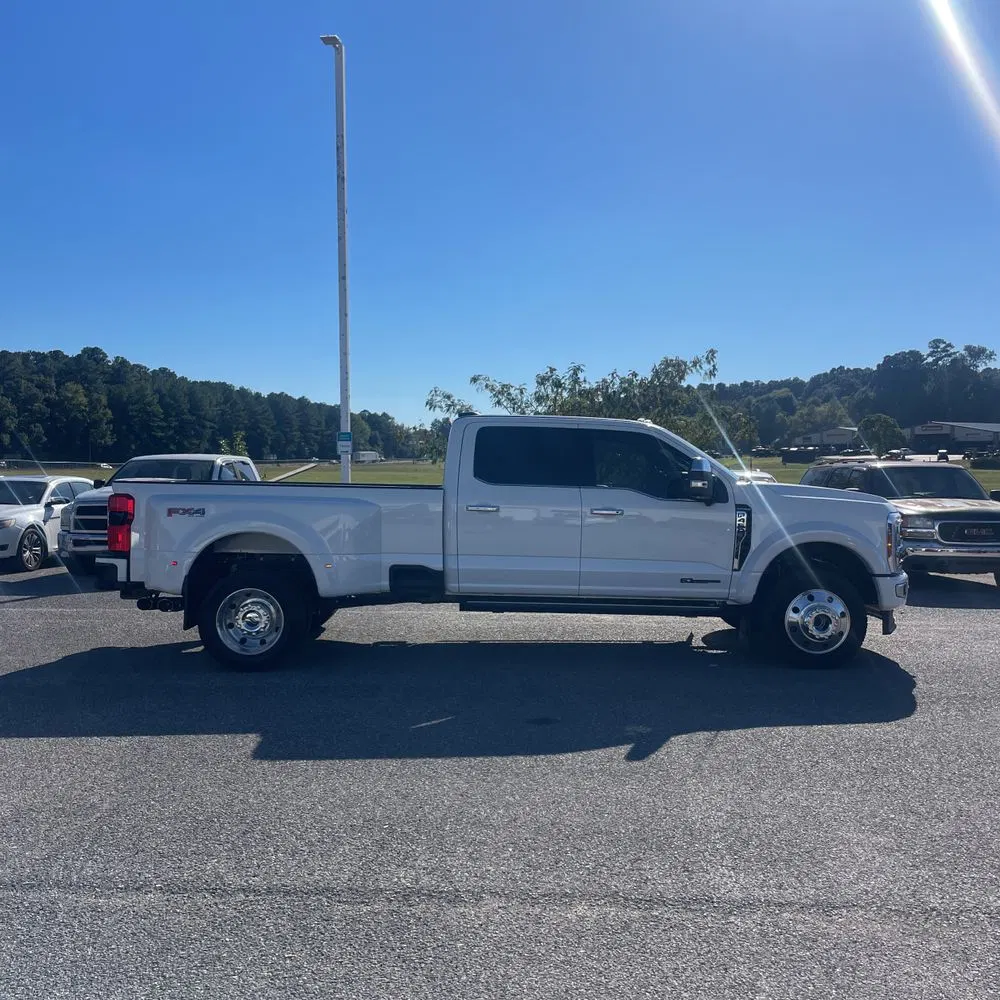 2024 Ford F-450 Super Duty Platinum