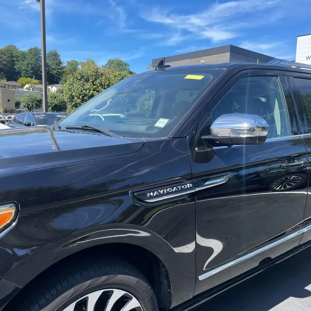 2022 Lincoln Navigator L Black Label