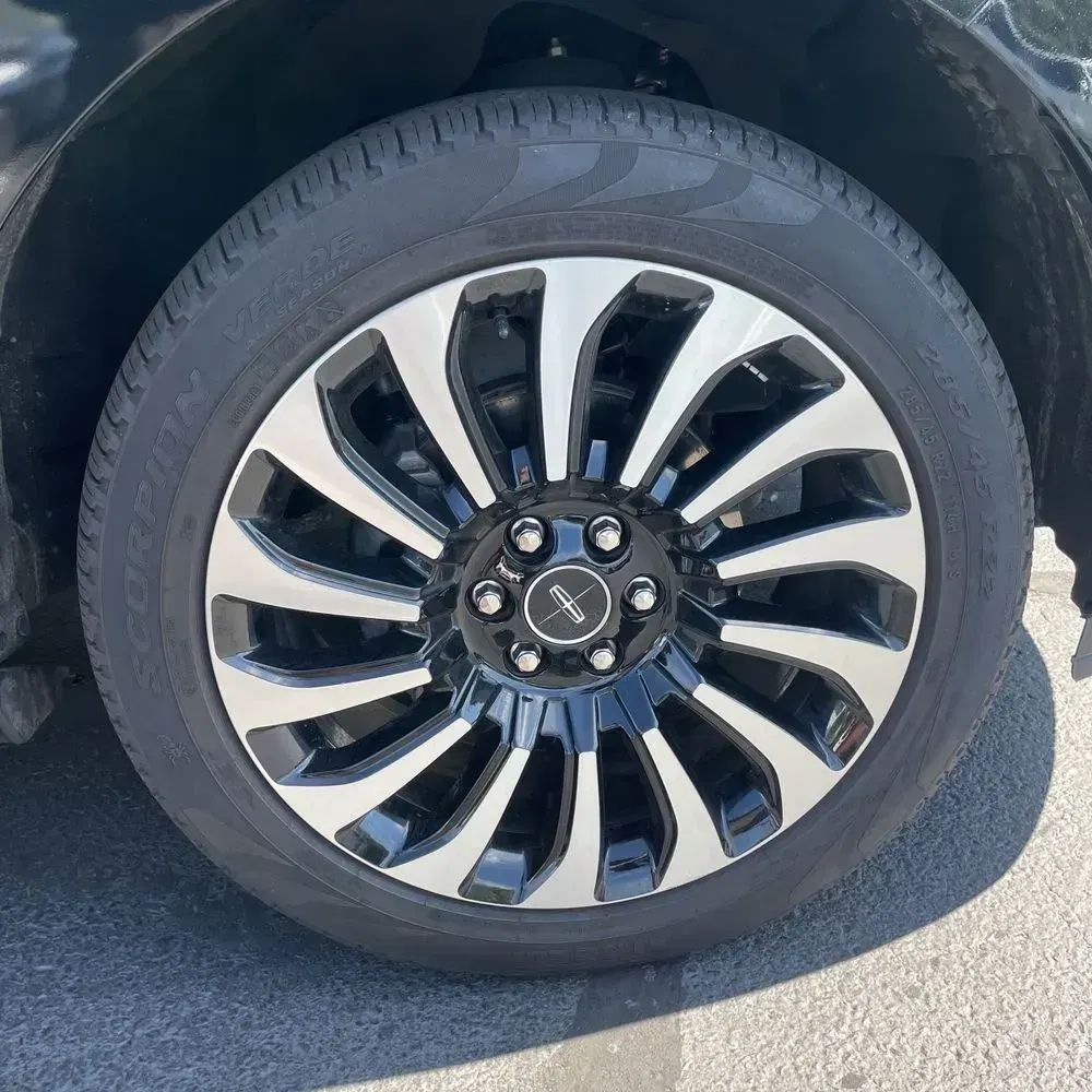 2022 Lincoln Navigator L Black Label
