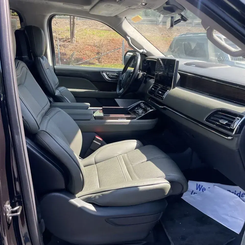 2022 Lincoln Navigator L Black Label