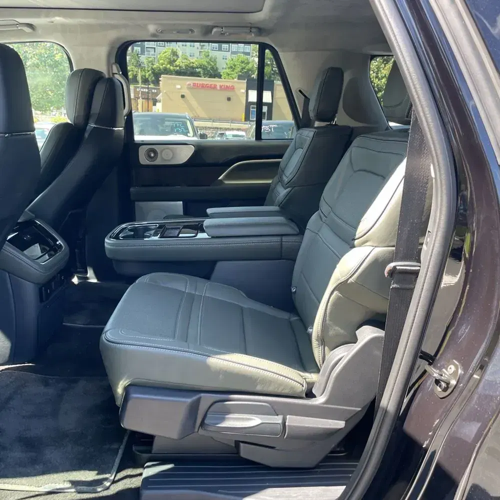 2022 Lincoln Navigator L Black Label