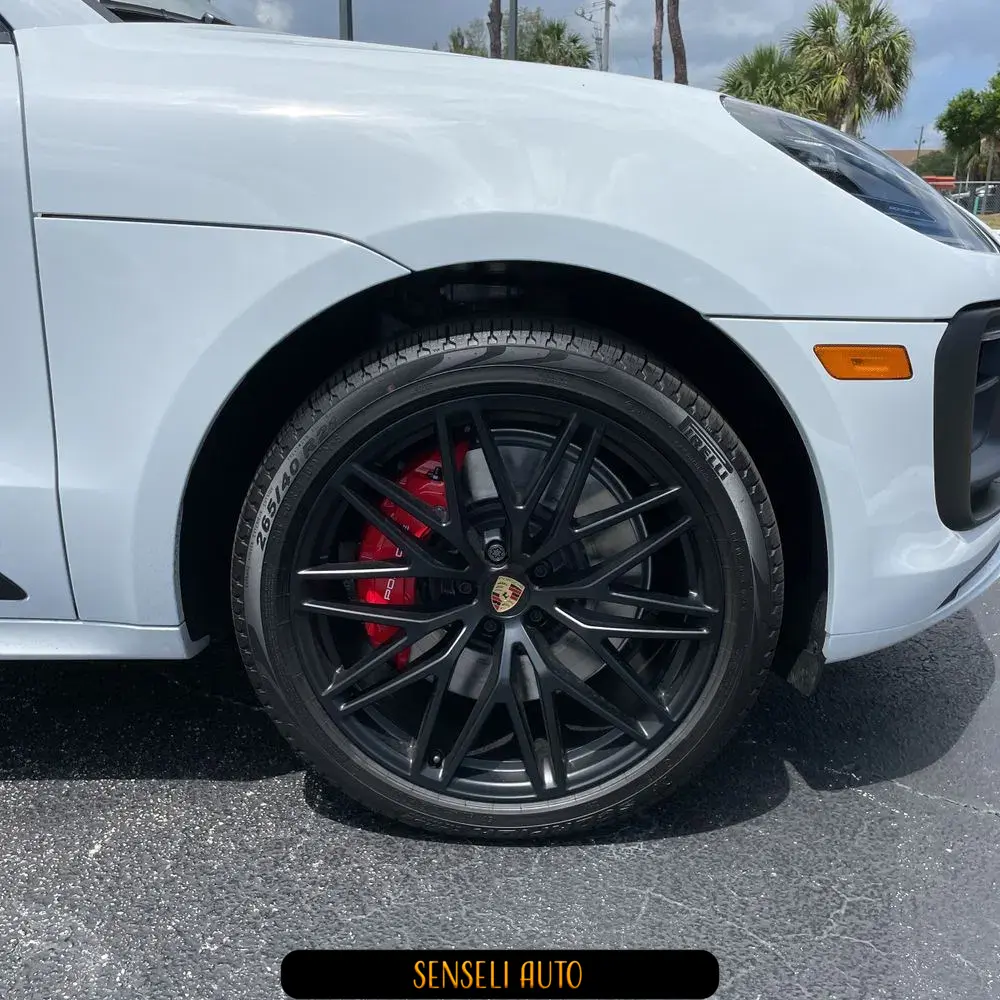 2024 Porsche Macan GTS