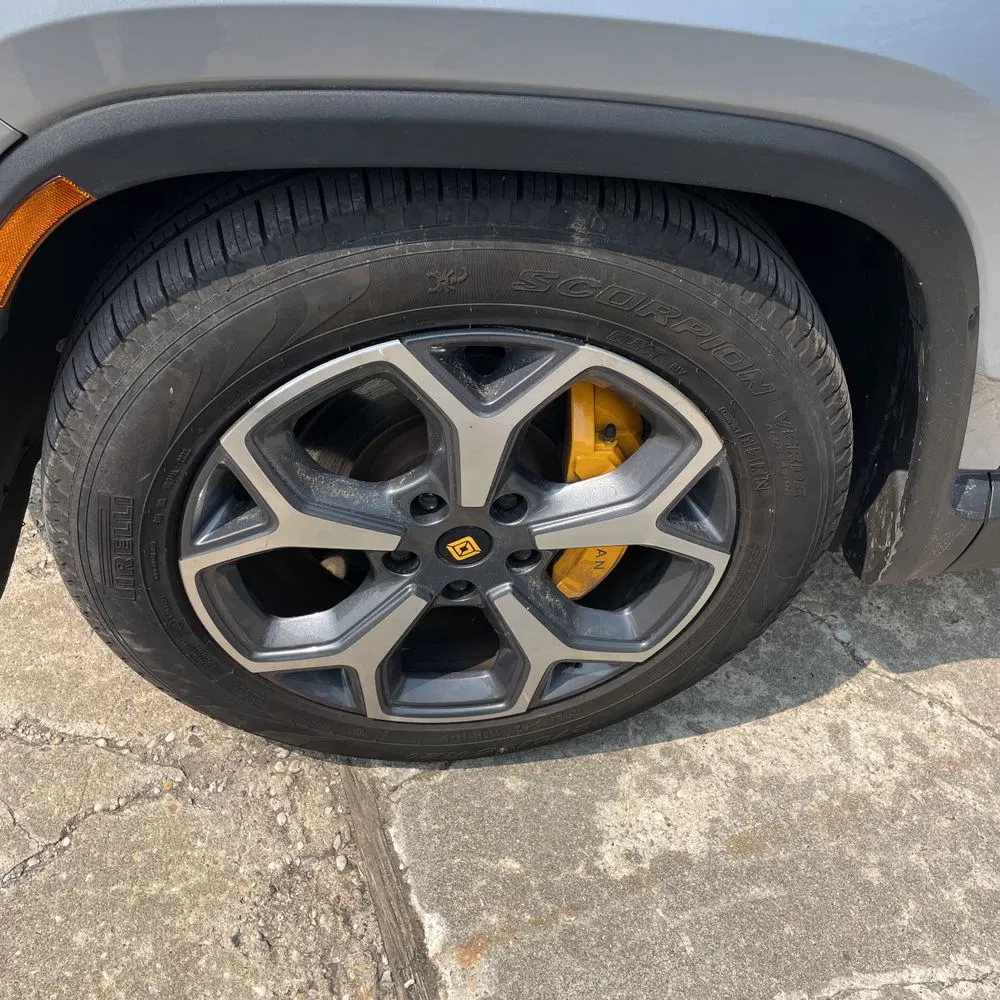 2022 Rivian R1T Adventure