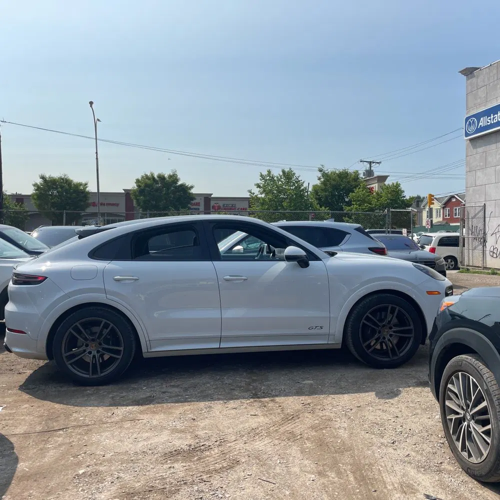 2022 Porsche Cayenne GTS Coupe