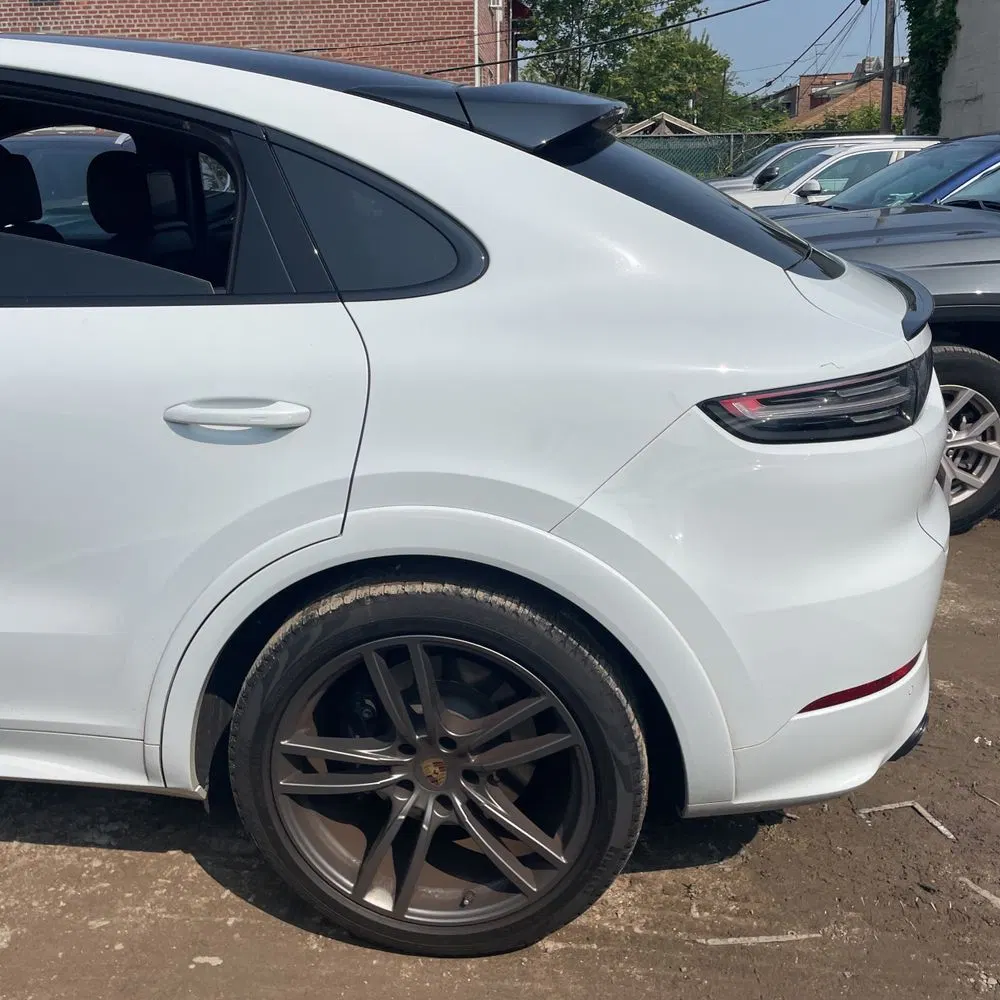 2022 Porsche Cayenne GTS Coupe