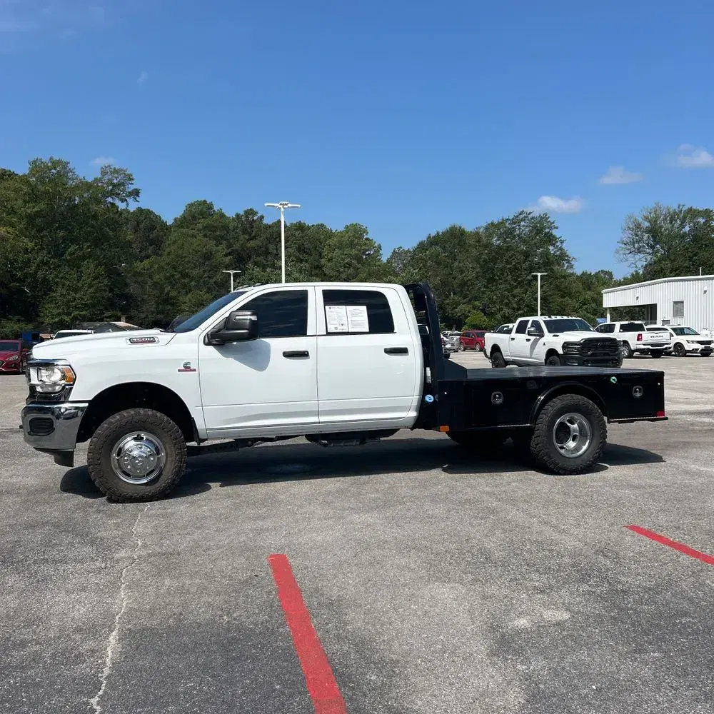 2024 Ram 3500 Cab/Chassis Tradesman