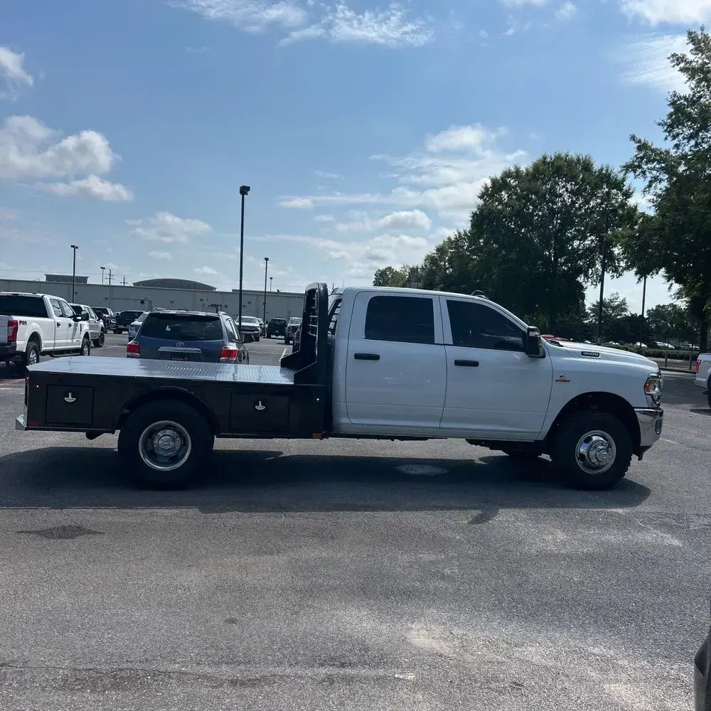 2024 Ram 3500 Cab/Chassis Tradesman