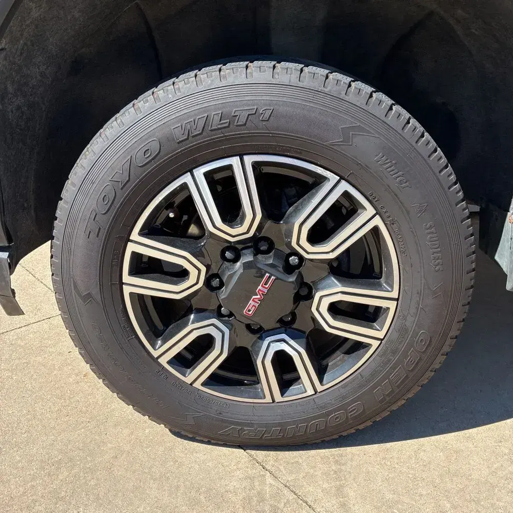 2022 GMC Sierra 2500 AT4