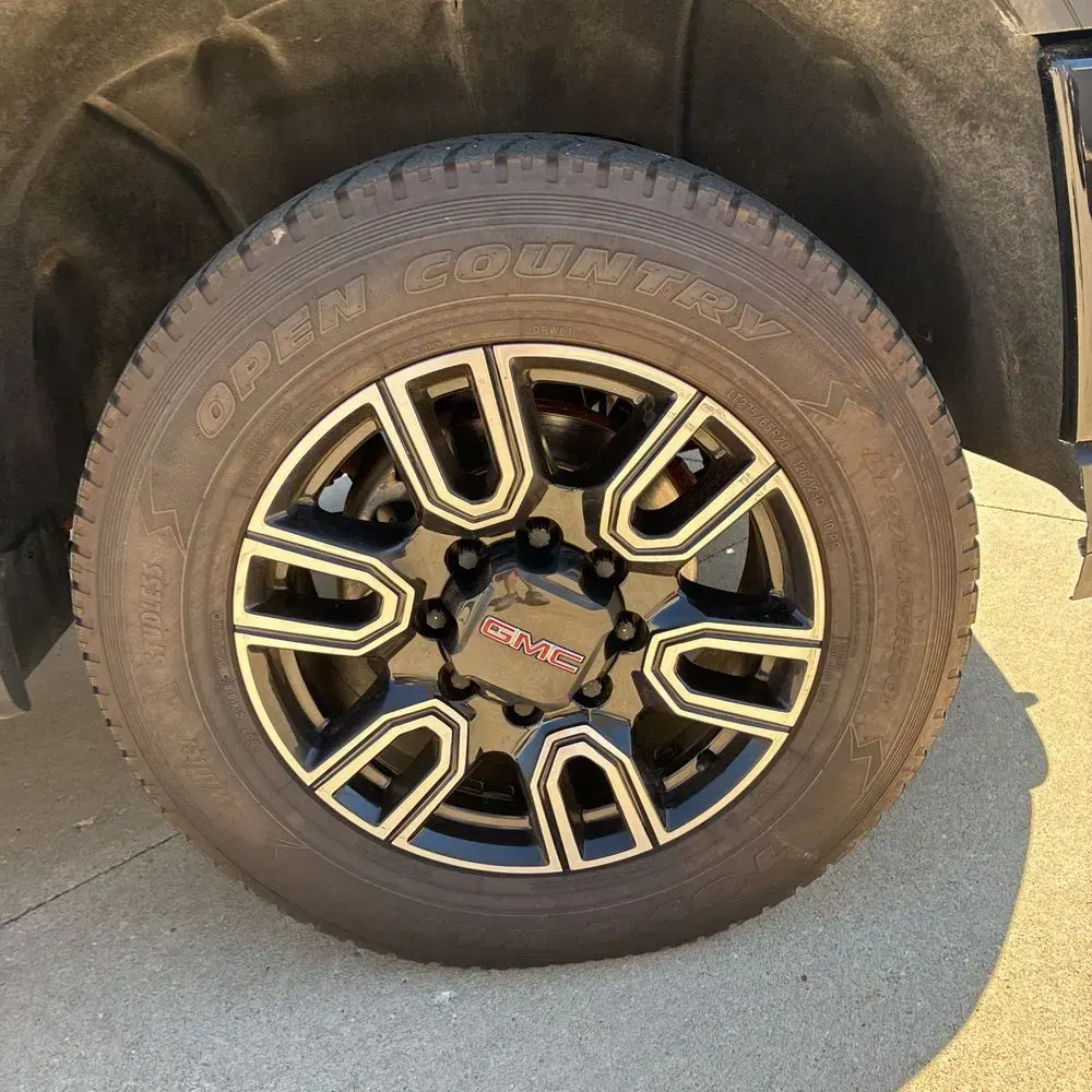 2022 GMC Sierra 2500 AT4