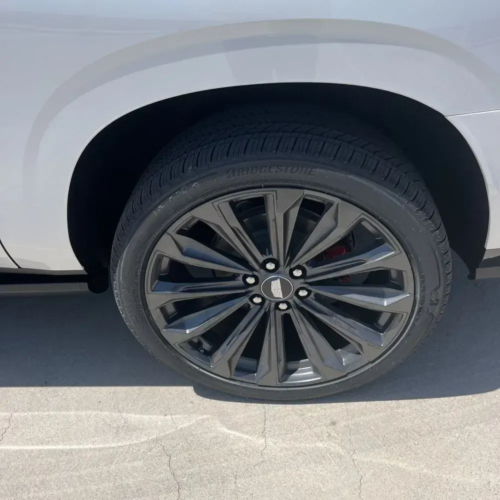 2025 Cadillac Escalade-V ESV Base
