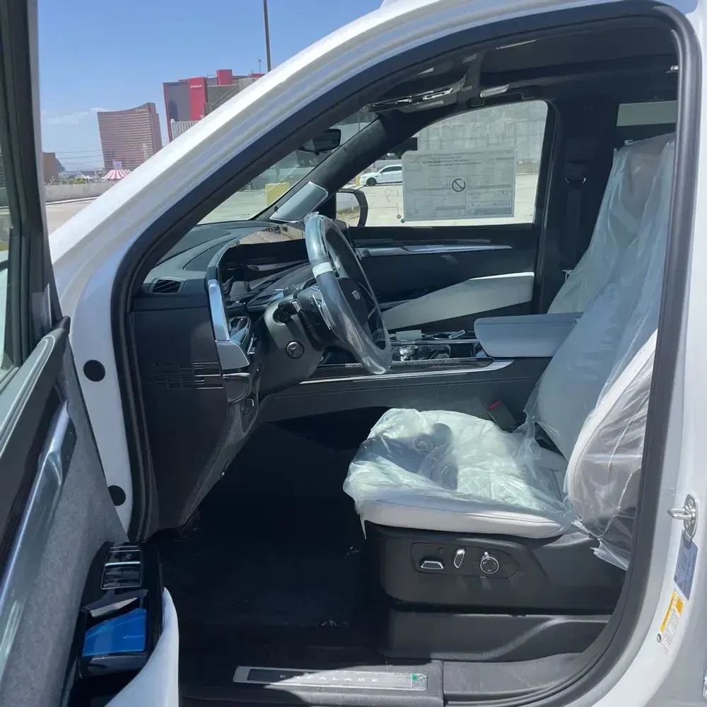 2025 Cadillac Escalade-V ESV Base