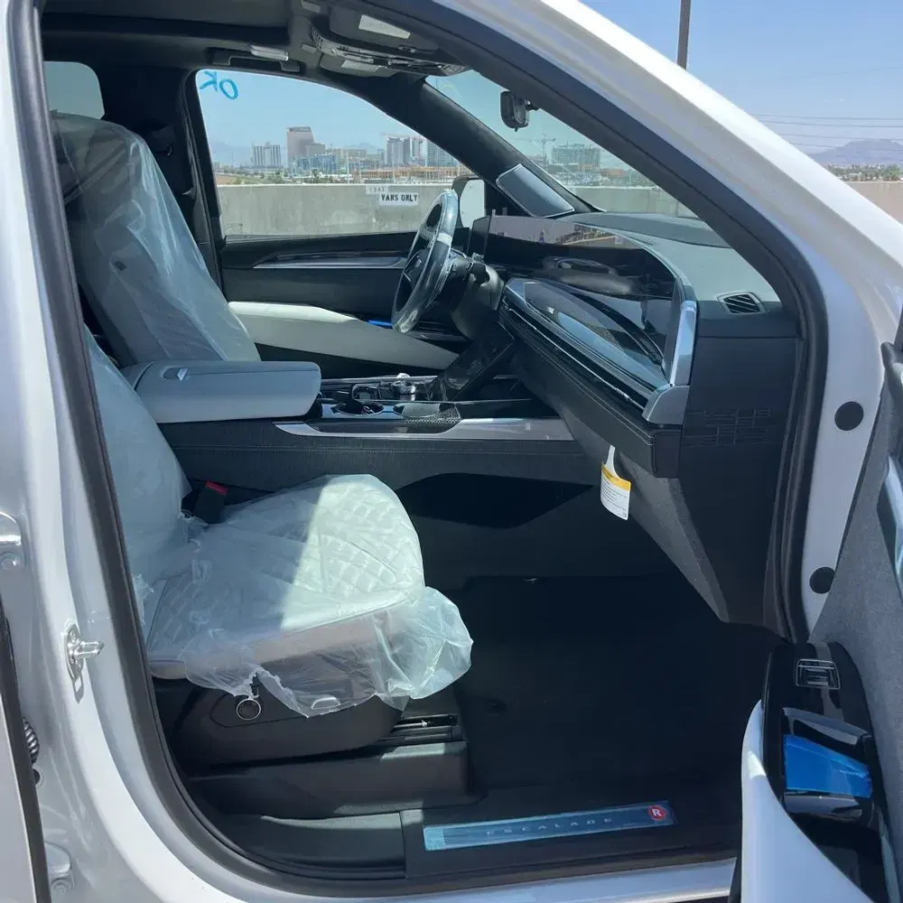 2025 Cadillac Escalade-V ESV Base