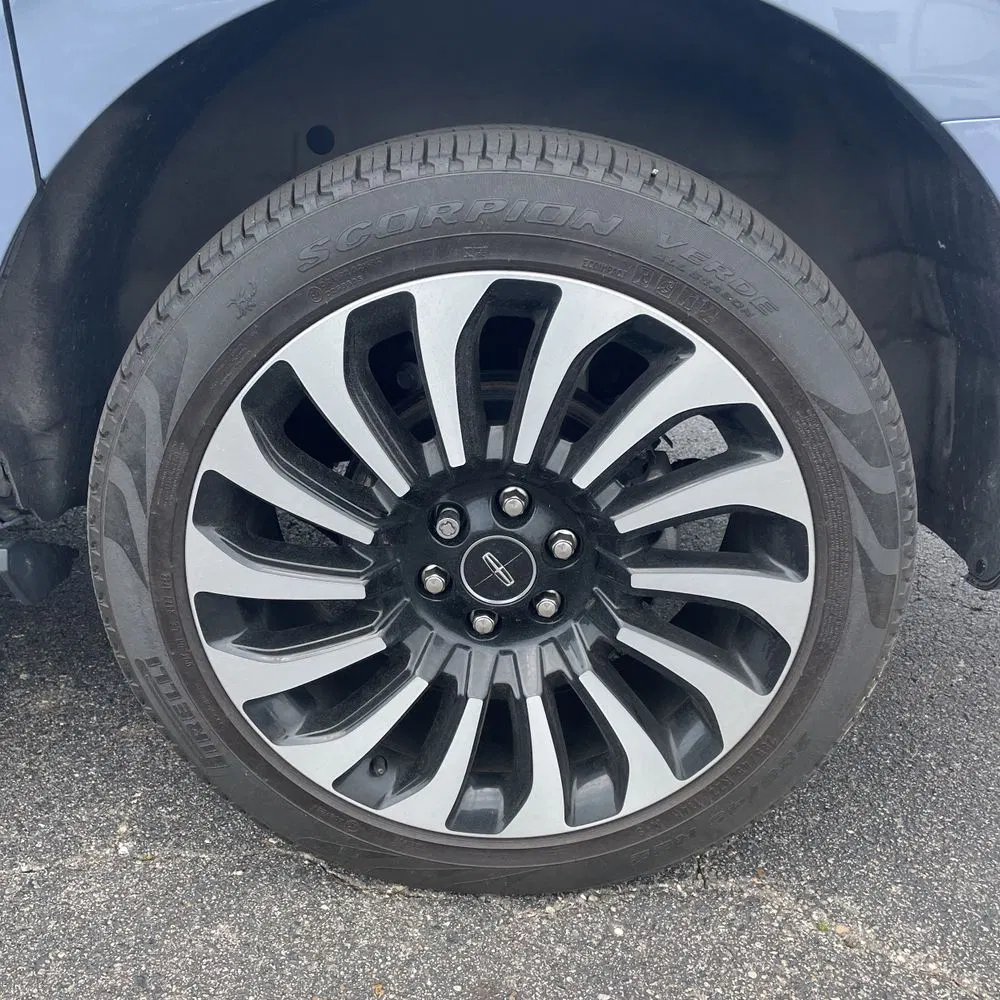 2022 Lincoln Navigator L Black Label