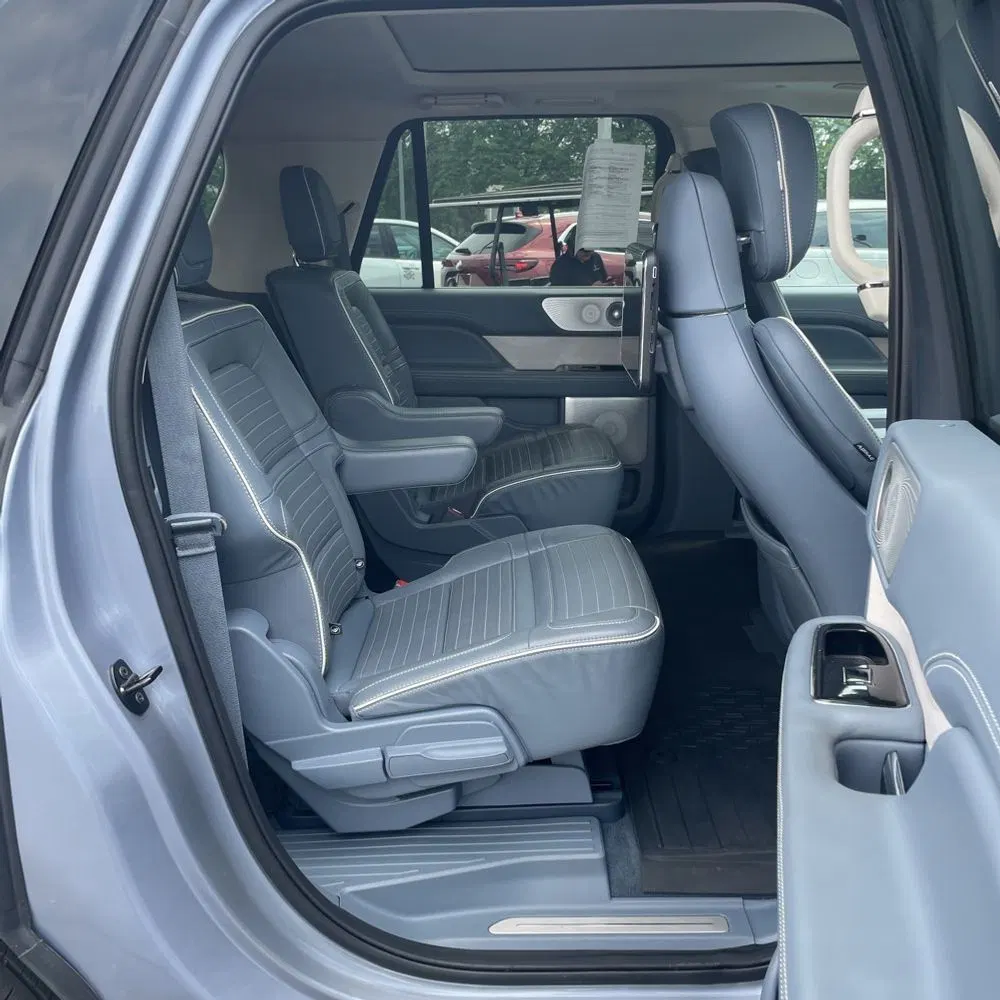 2022 Lincoln Navigator L Black Label